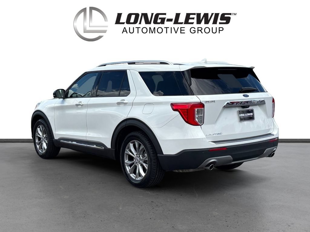 Certified 2022 Ford Explorer Limited w/ Limited Technology Package RWD image 4