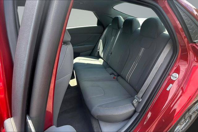 Used 2024 Hyundai Elantra SEL FWD image 26