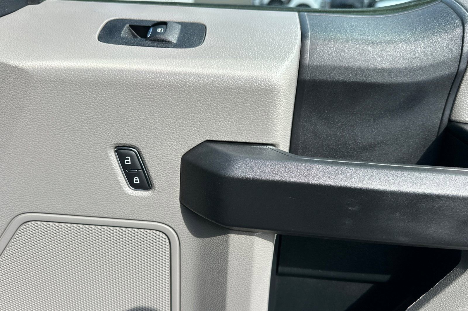Certified 2019 Ford F550 2WD Regular Cab Super Duty image 14