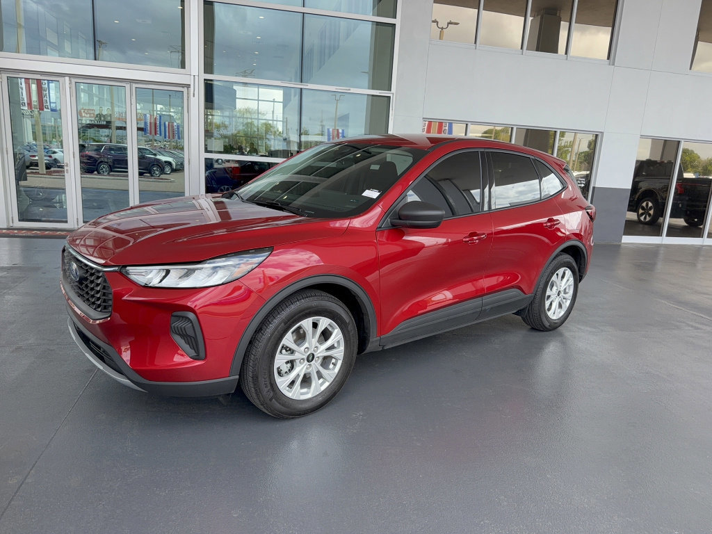Certified 2025 Ford Escape Active w/ Tech Pack #1 image 5