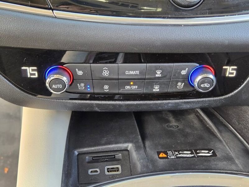 Used 2023 Buick Enclave Avenir w/ Avenir Technology Package image 25