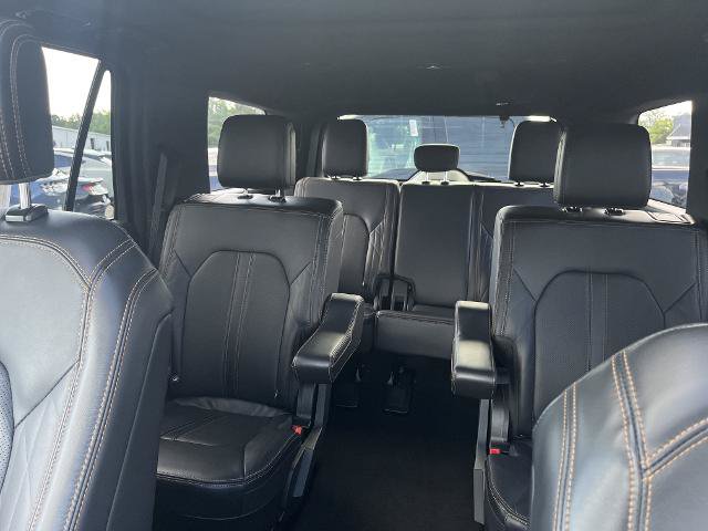 Certified 2024 Ford Expedition Platinum AWD/4WD image 16
