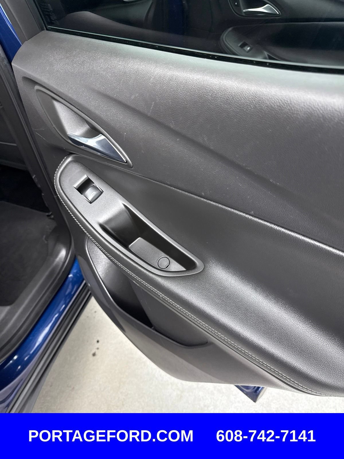Used 2023 Buick Encore GX Select FWD image 32