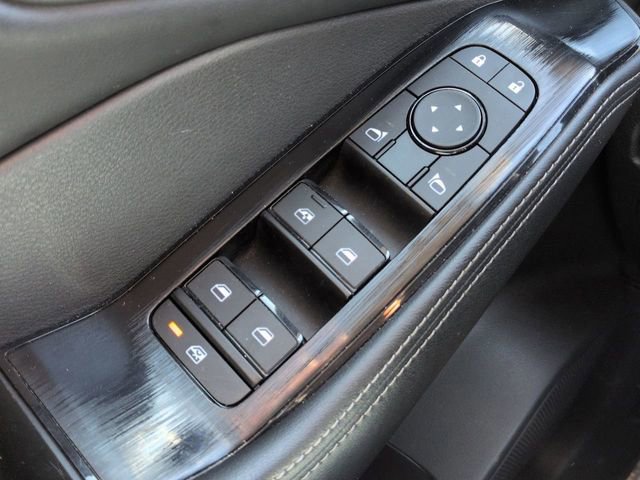 Used 2025 Nissan Rogue SV image 29