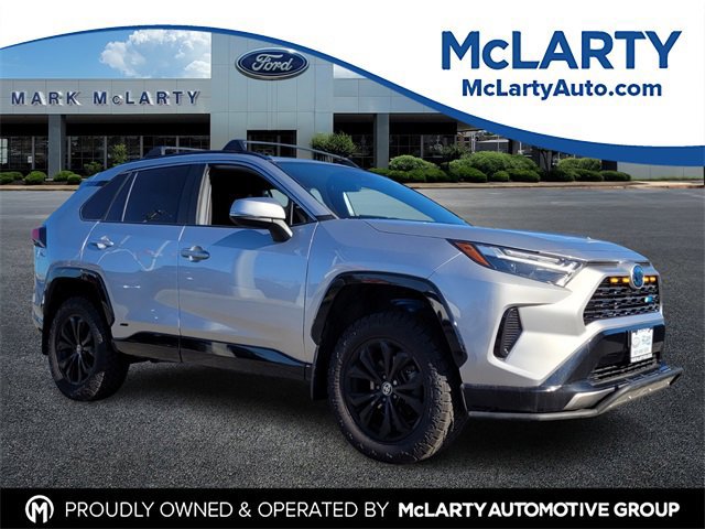 Used 2022 Toyota RAV4 SE image 7