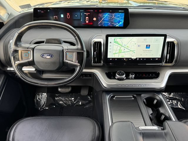 Certified 2025 Ford Expedition Platinum AWD/4WD image 12