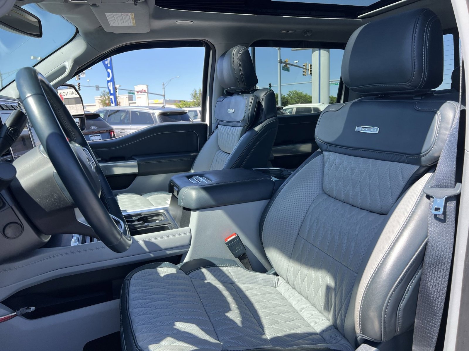Certified 2024 Ford F350 Limited w/ FX4 Off-Road Package AWD/4WD image 21