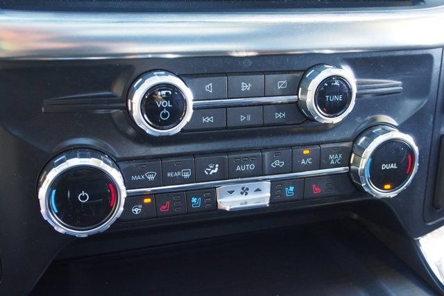 Certified 2022 Ford F150 Lariat w/ Equipment Group 502A High image 25