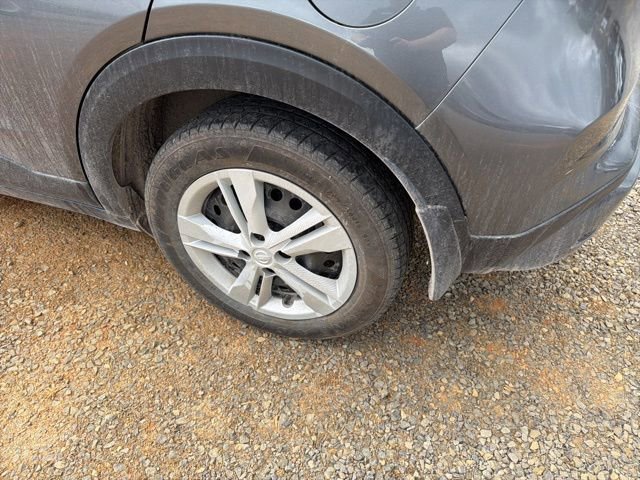 Used 2024 Nissan Kicks S image 6