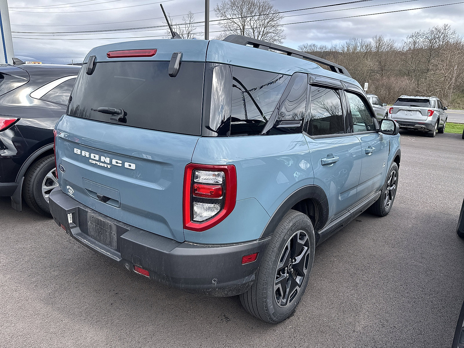 Certified 2023 Ford Bronco Sport Outer Banks w/ Tech Package AWD/4WD image 2