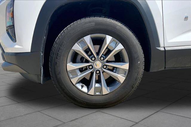 Used 2026 Chevrolet Equinox LT AWD/4WD image 11