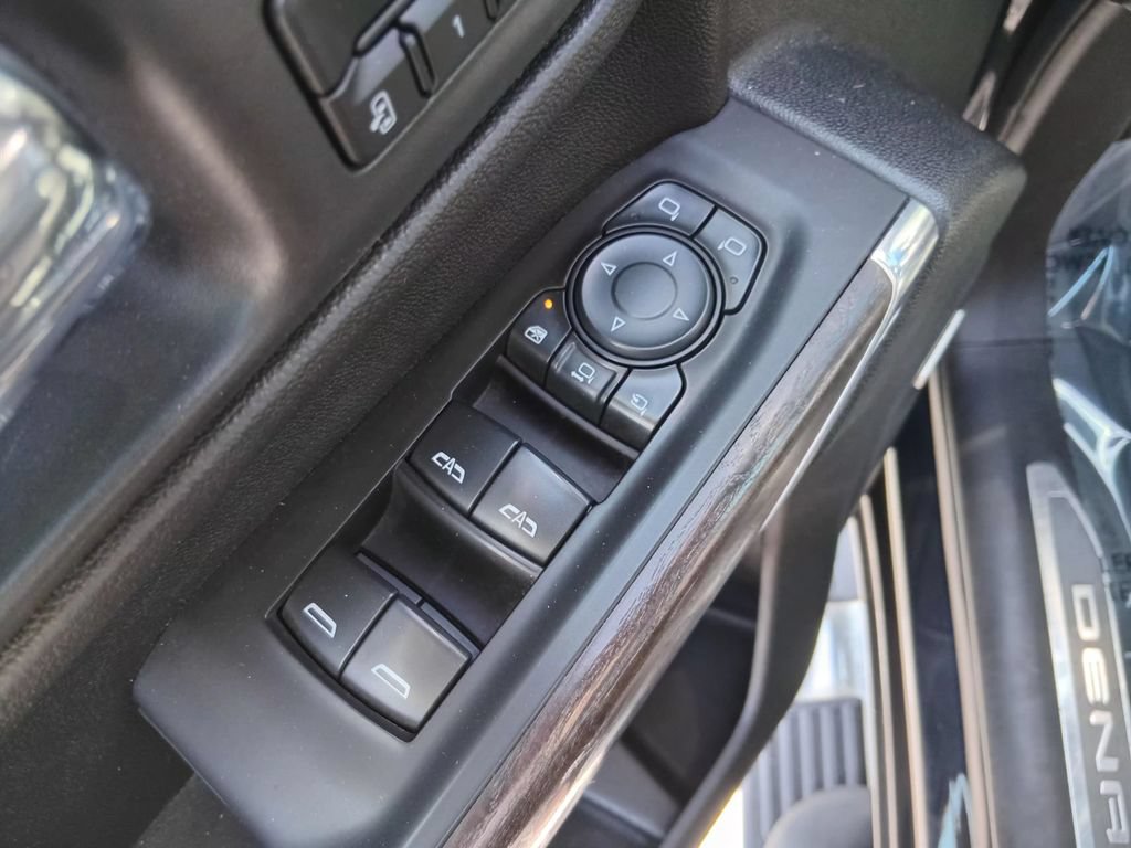 Used 2020 GMC Sierra 3500 Denali w/ Denali Ultimate Package AWD/4WD image 19