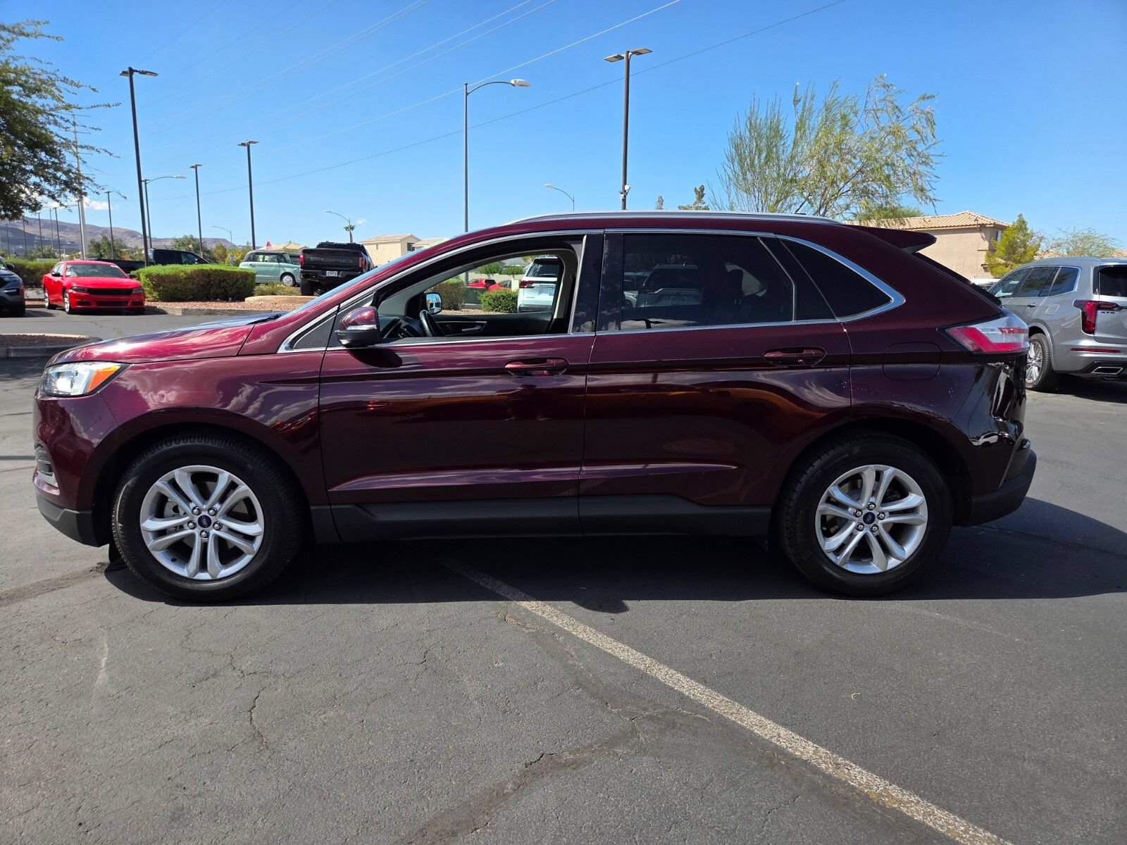 Certified 2020 Ford Edge SEL FWD image 3