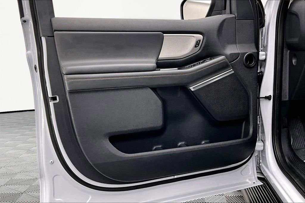 Certified 2025 Ford Expedition Max Active image 23