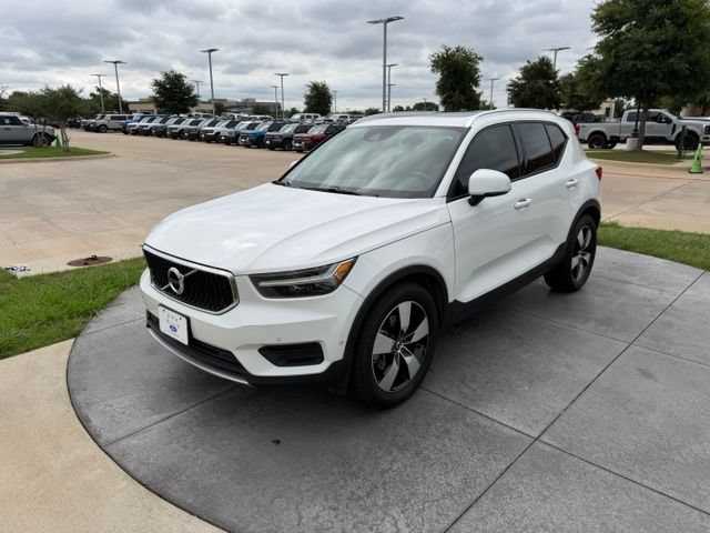 Used 2019 Volvo XC40 T5 Momentum AWD/4WD image 3