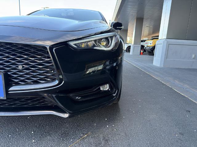 Used 2021 INFINITI Q60 Red Sport 400 AWD/4WD image 4