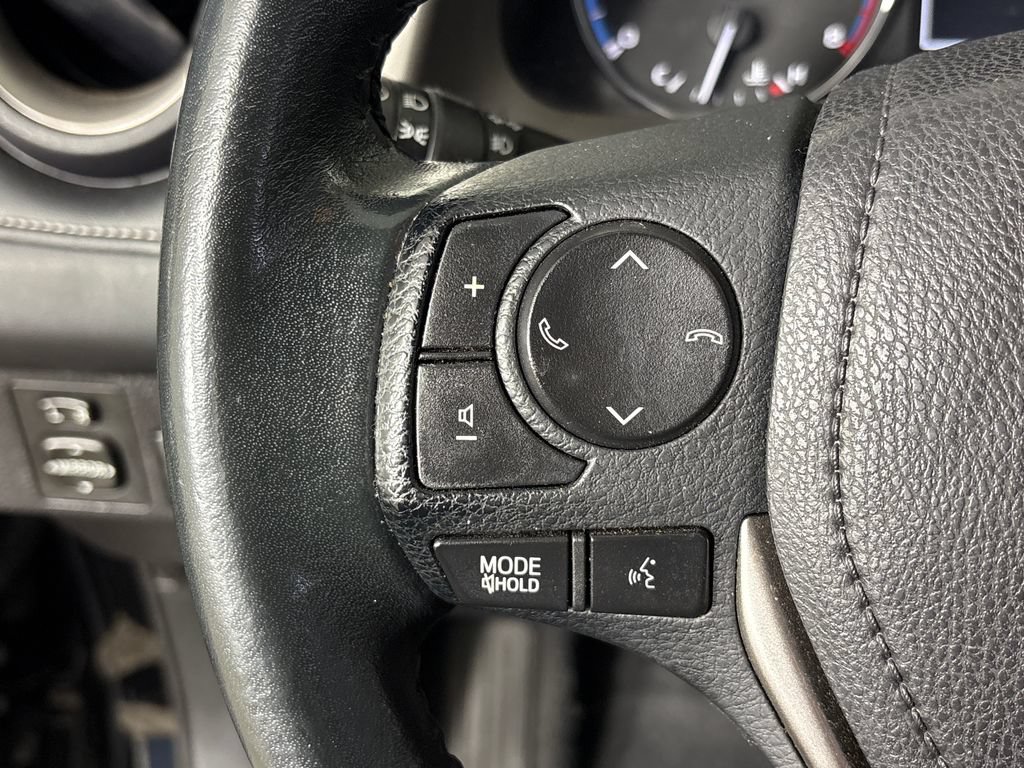 Used 2017 Toyota RAV4 Limited FWD image 18