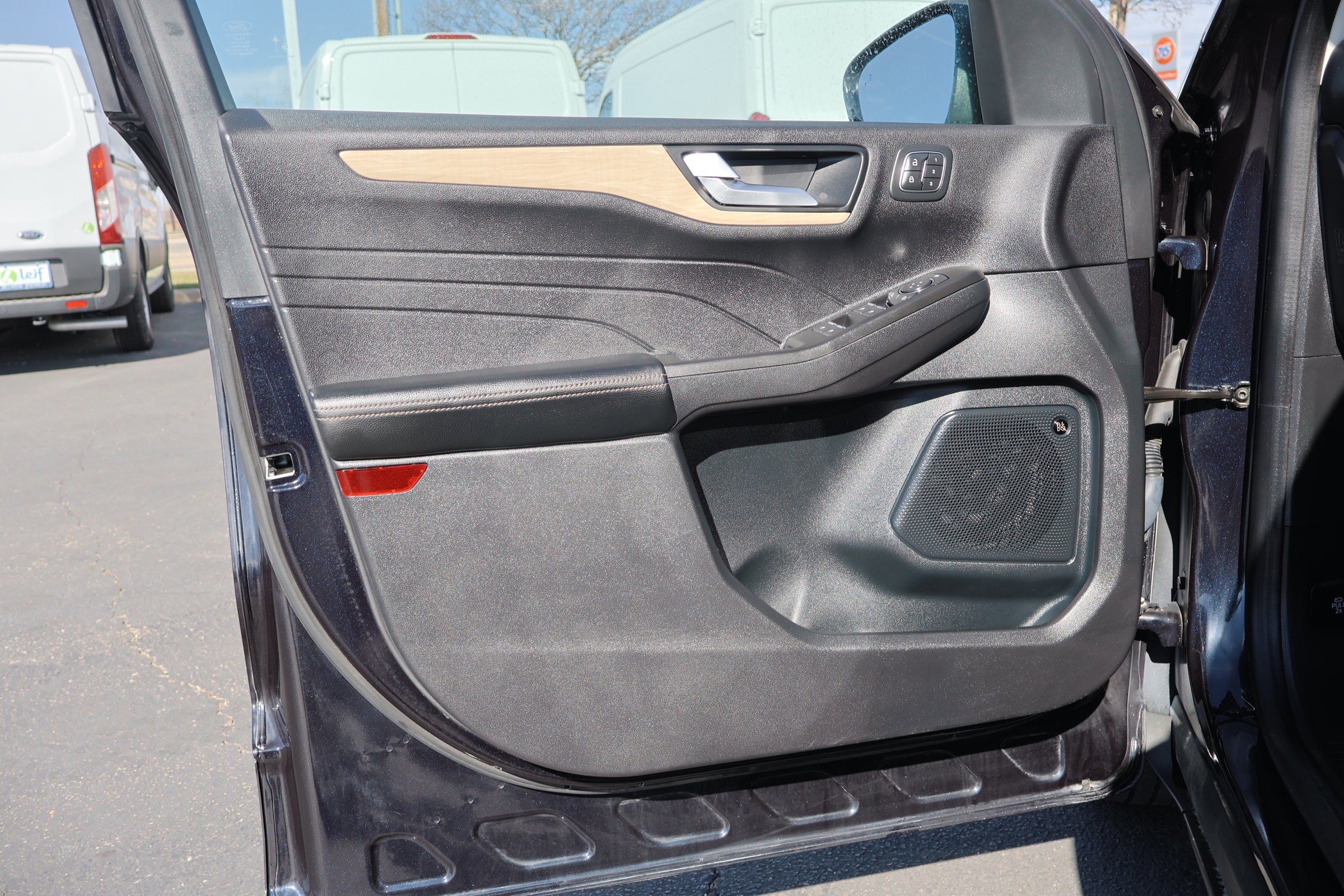 Certified 2021 Ford Escape Titanium w/ Titanium Elite Package image 10