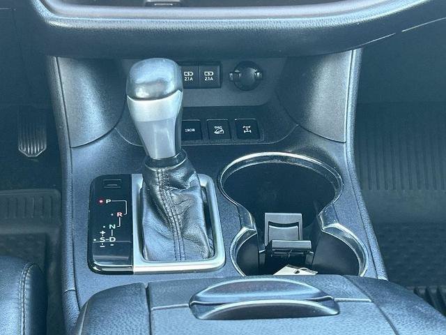 Used 2018 Toyota Highlander Limited w/ Protection Package #3 AWD/4WD image 15