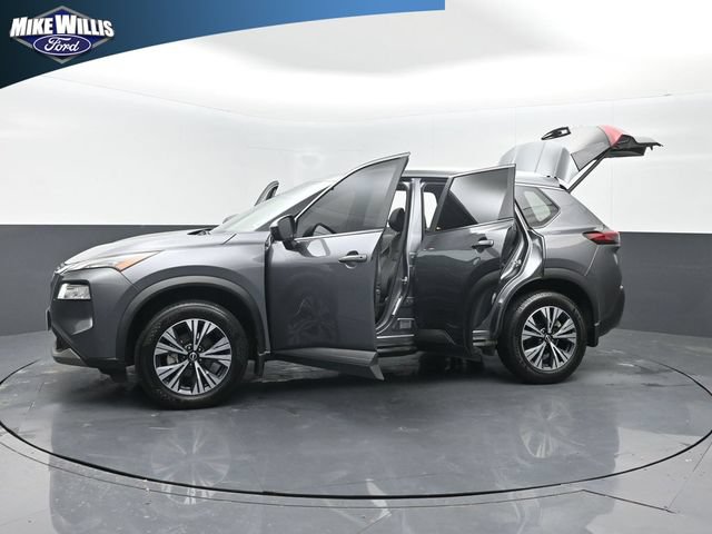 Used 2023 Nissan Rogue SV w/ SV Premium B Package FWD image 28