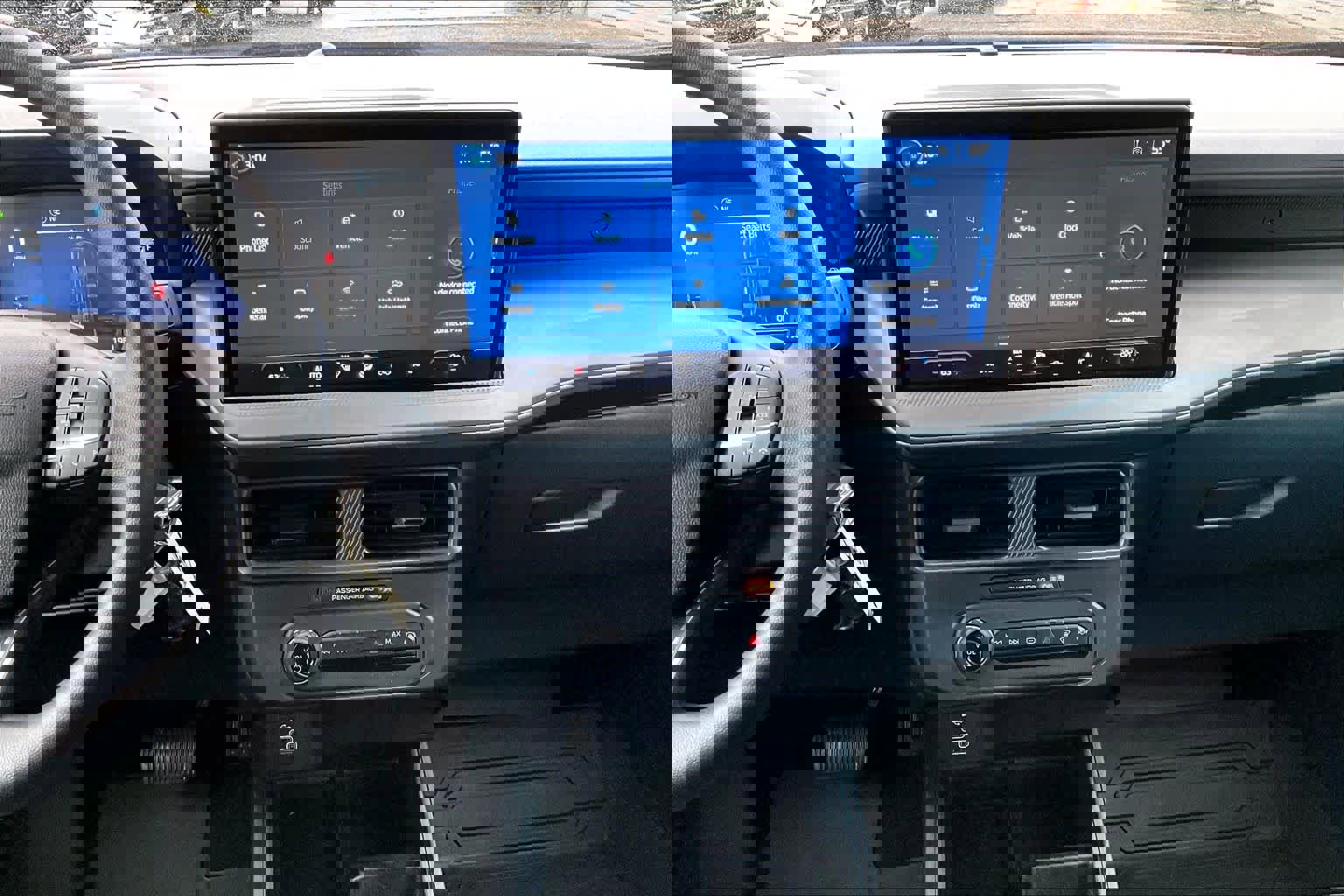 Certified 2025 Ford Maverick XL image 6