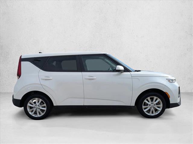 Used 2021 Kia Soul LX FWD image 2