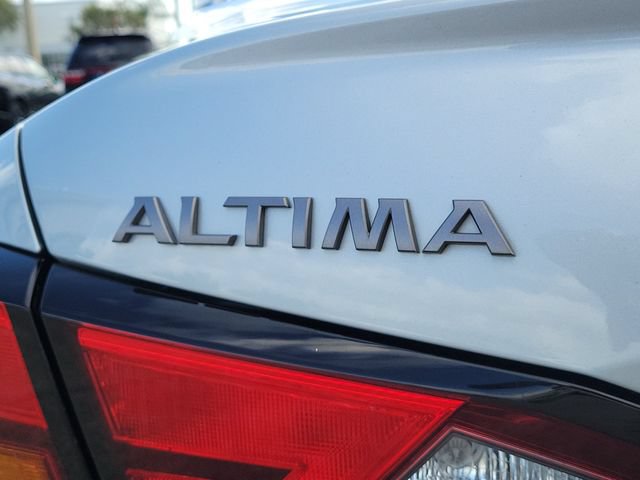Used 2023 Nissan Altima 2.5 SV FWD image 9