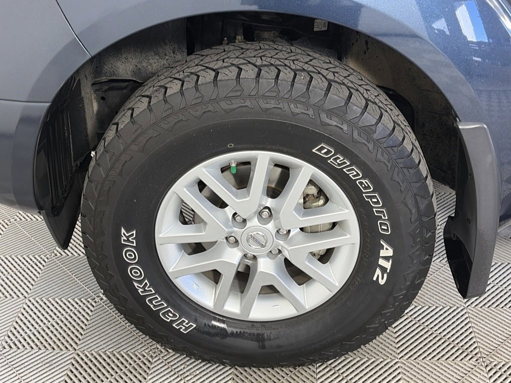 Used 2019 Nissan Frontier SV image 8