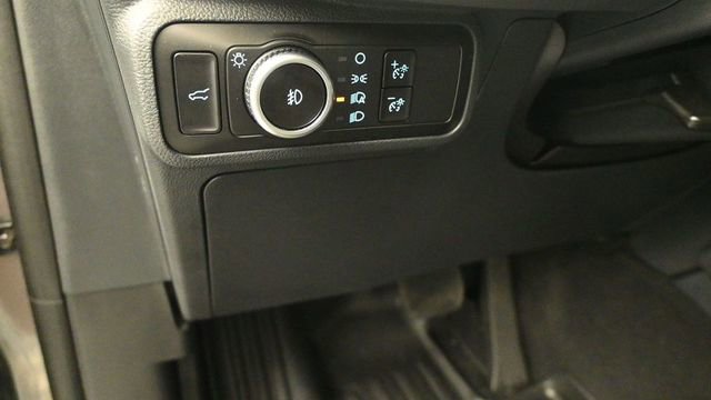 Certified 2025 Ford Explorer Active w/ Active Comfort Package AWD/4WD image 15