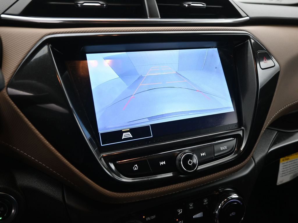Used 2021 Chevrolet TrailBlazer ACTIV w/ Technology Package image 44