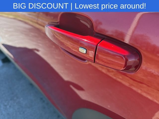 Used 2023 GMC Acadia SLT AWD/4WD image 16