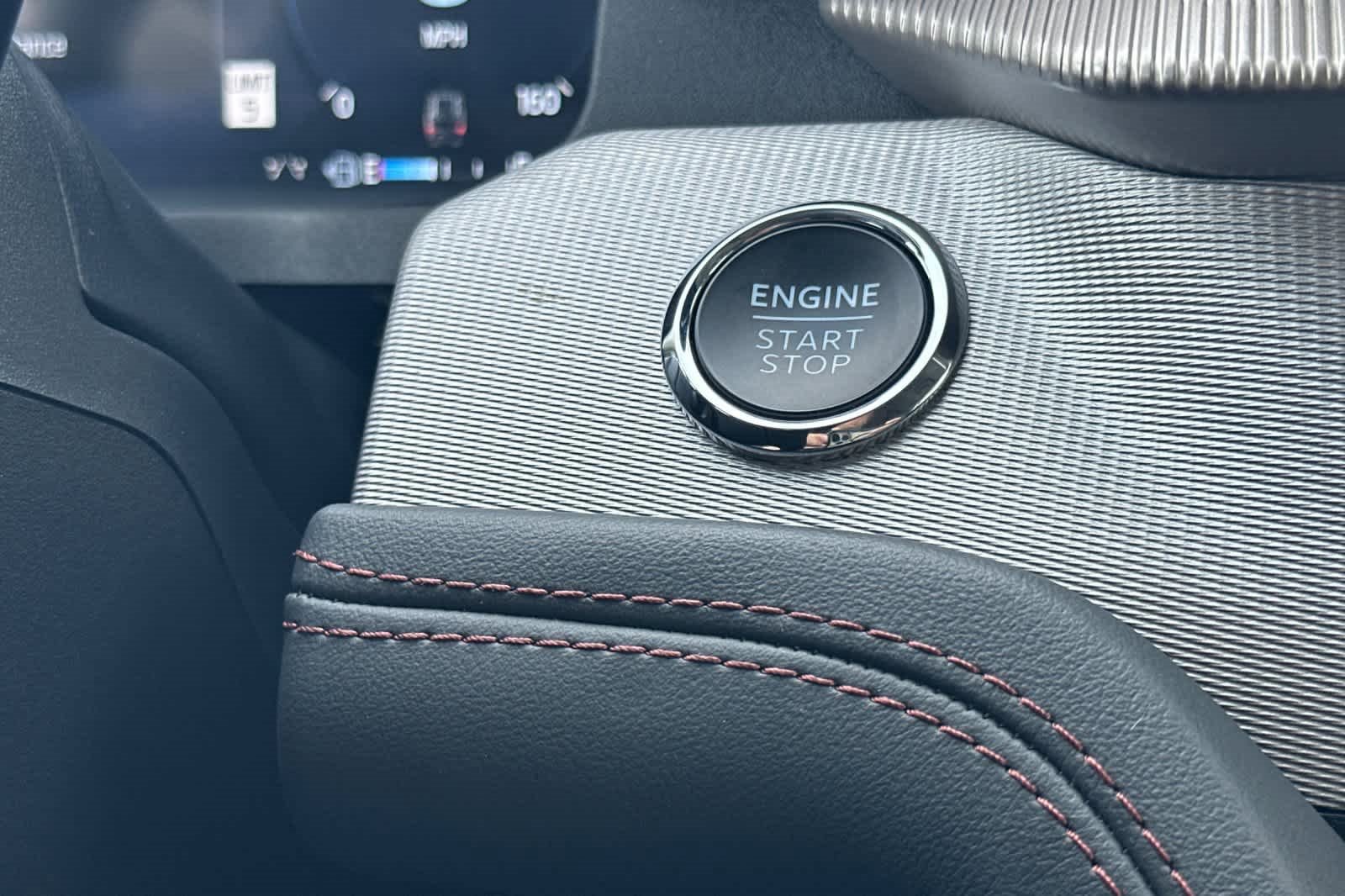 Certified 2025 Ford Explorer Active image 24