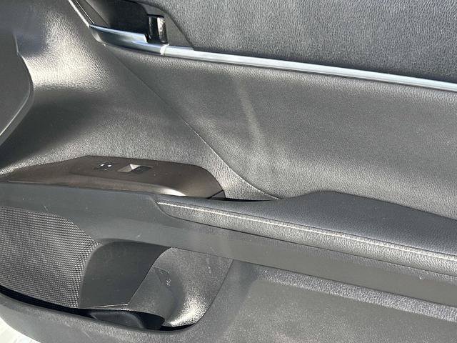 Used 2022 Toyota Camry XSE FWD image 25