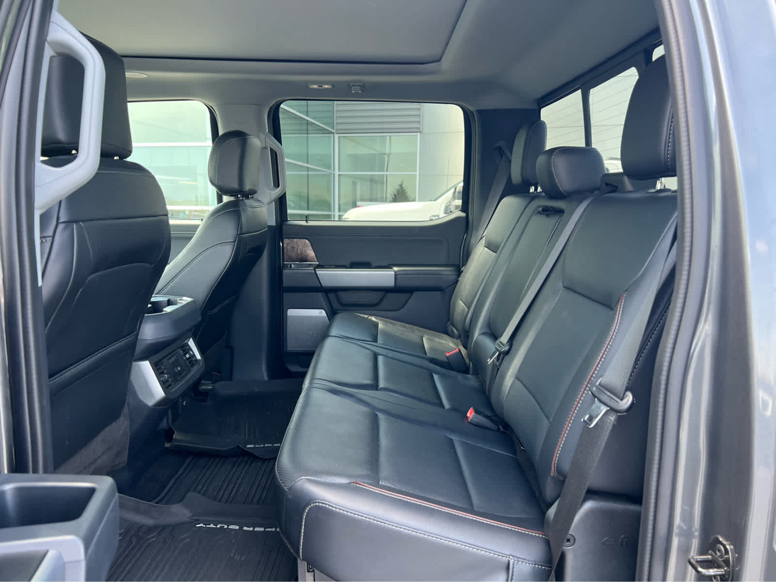 Certified 2023 Ford F350 Lariat w/ Lariat Ultimate Package AWD/4WD image 28