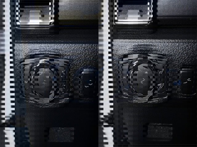 Certified 2020 Ford Ranger Lariat w/ Equipment Group 501A Mid image 25