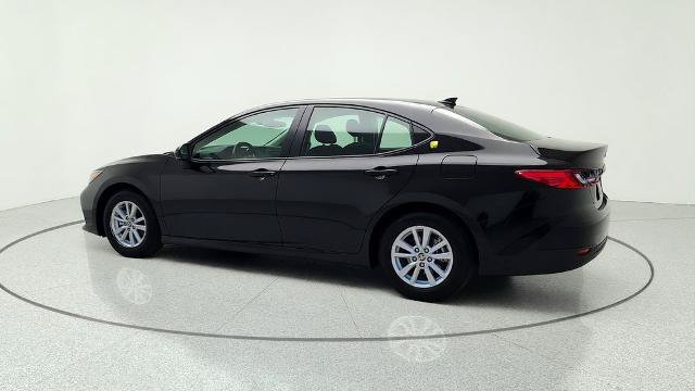 Used 2026 Toyota Camry LE FWD image 5