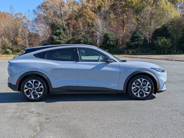 Certified 2025 Ford Mustang Mach-E Select w/ Interior Protection Package image 3