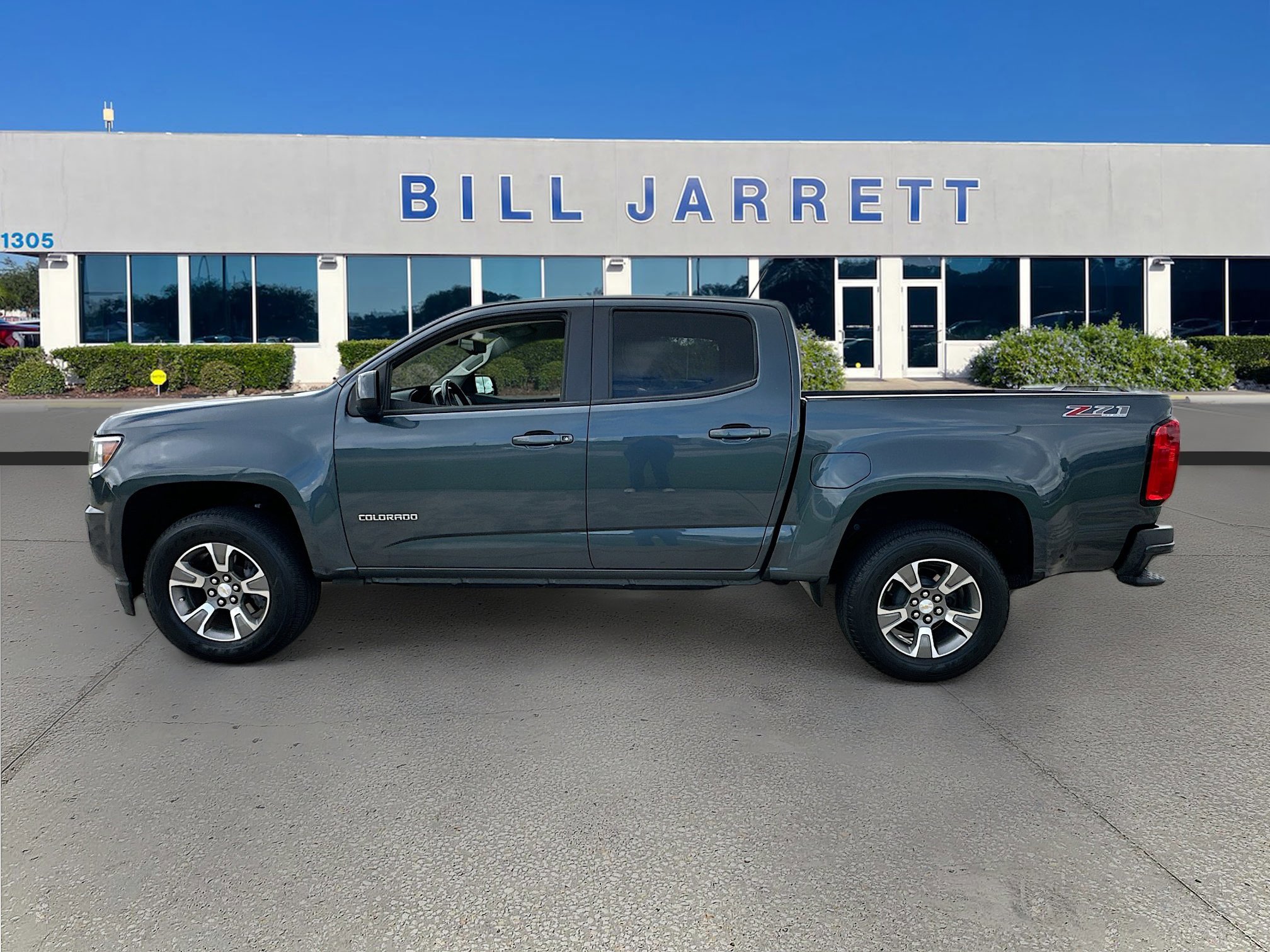 Used 2019 Chevrolet Colorado Z71 image 2