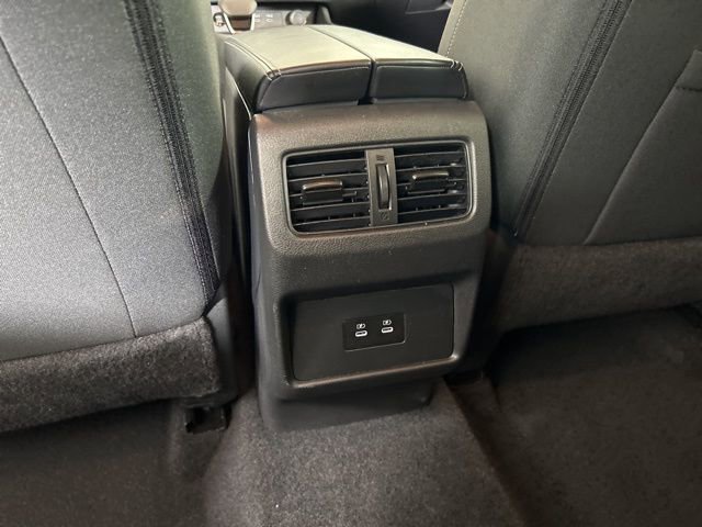 Used 2025 Nissan Rogue SV AWD/4WD image 15