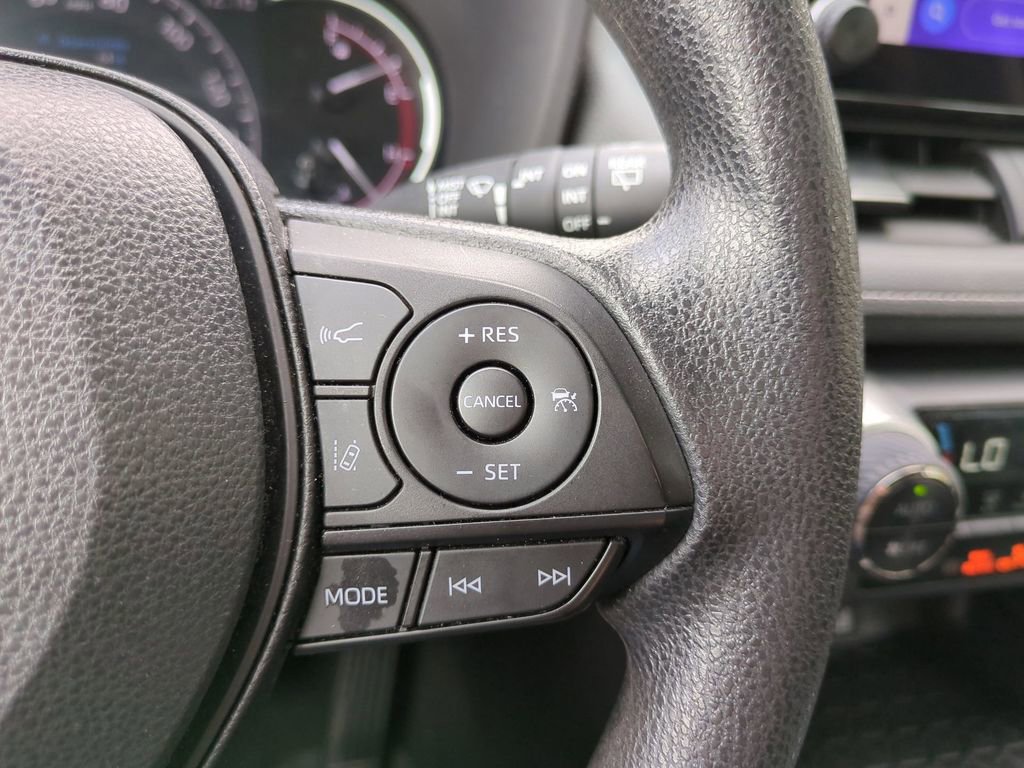 Used 2024 Toyota RAV4 XLE image 30