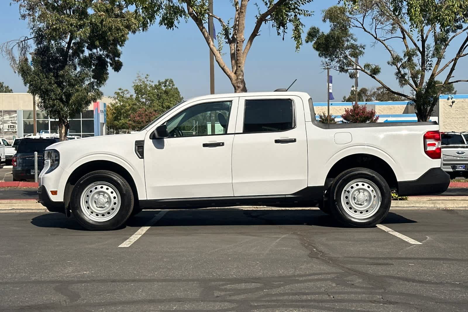 Certified 2025 Ford Maverick XL FWD image 6