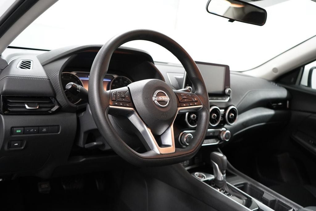 Used 2024 Nissan Sentra SV FWD image 13