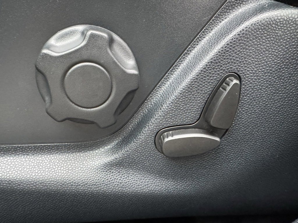 Certified 2018 Ford EcoSport Titanium w/ Titanium Cold Weather Package image 28