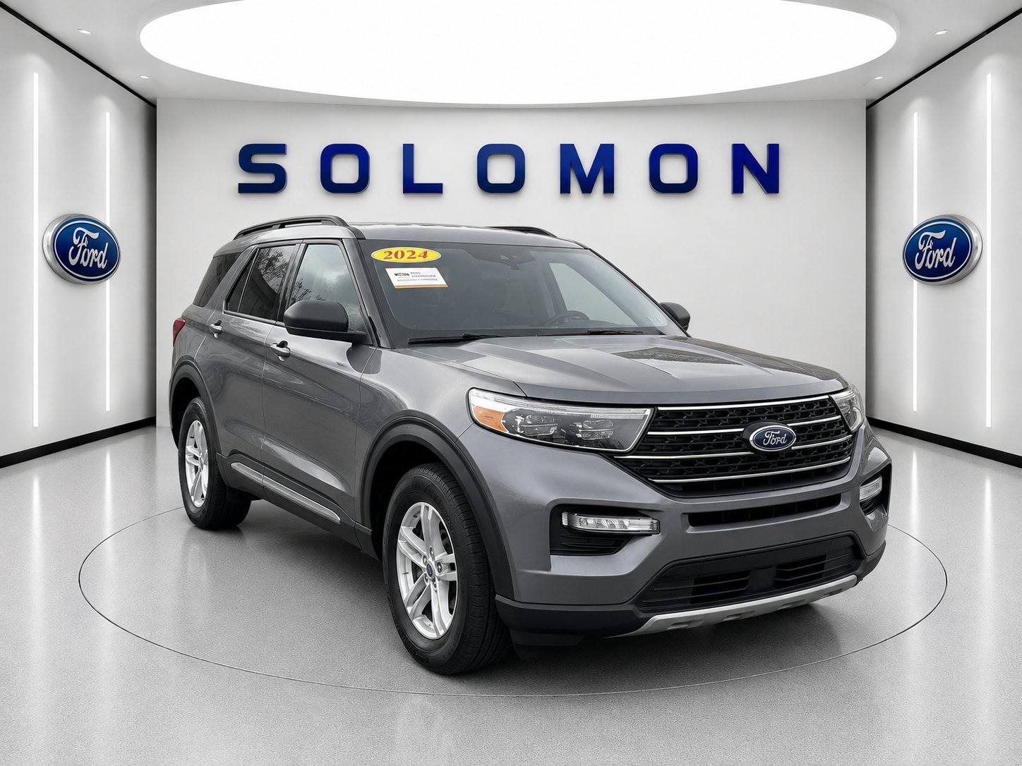 Certified 2024 Ford Explorer XLT w/ Equipment Group 202A AWD/4WD image 3