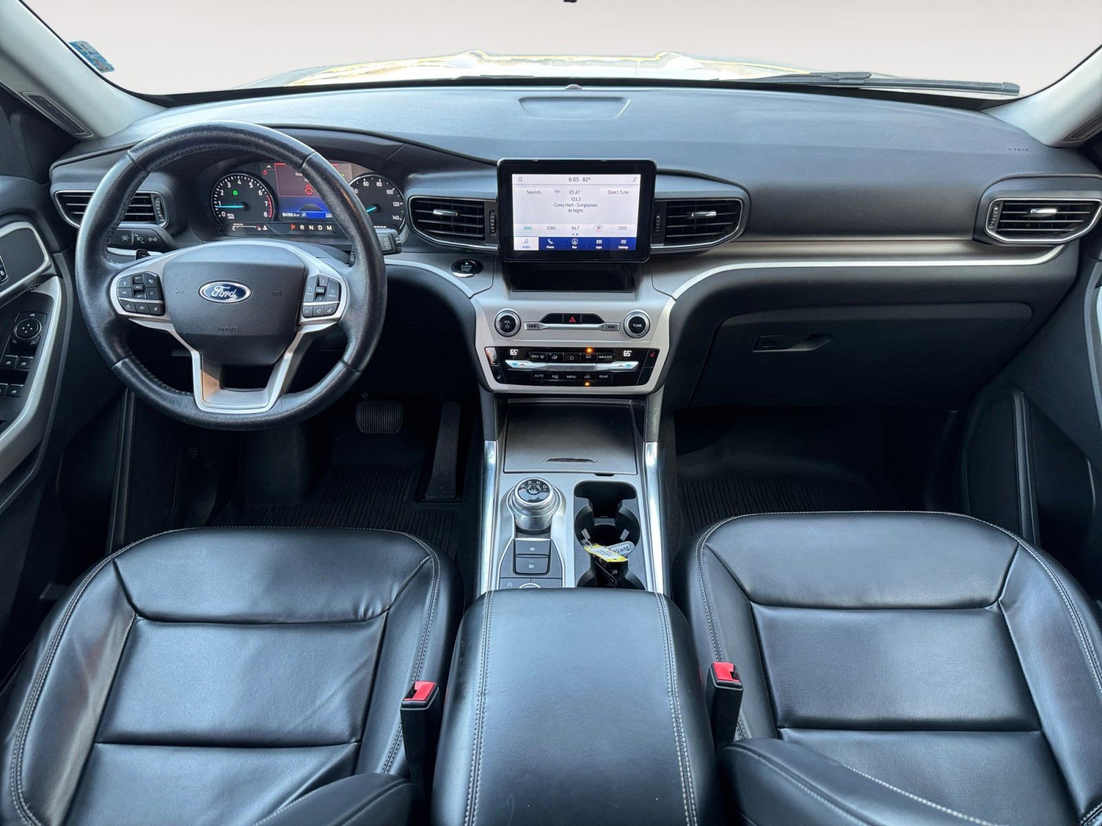 Certified 2021 Ford Explorer XLT w/ Equipment Group 202A image 10