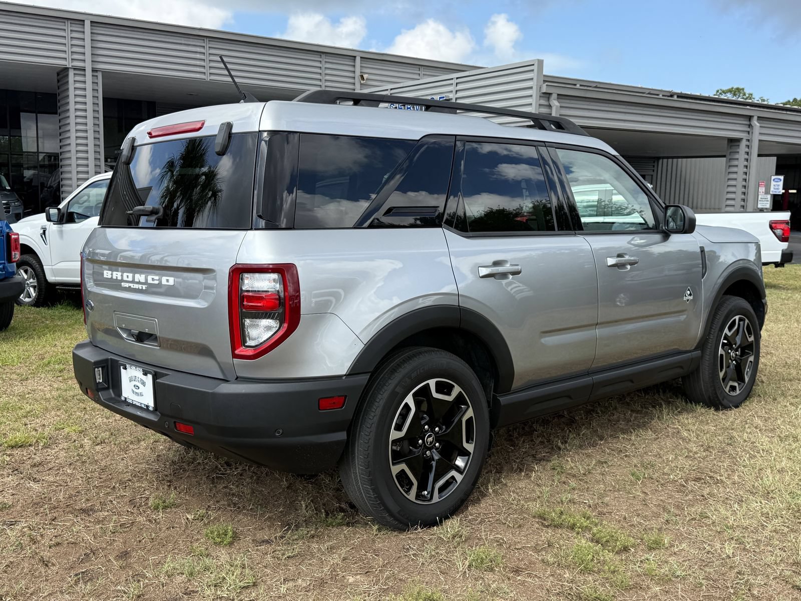 Certified 2023 Ford Bronco Sport Outer Banks AWD/4WD image 4
