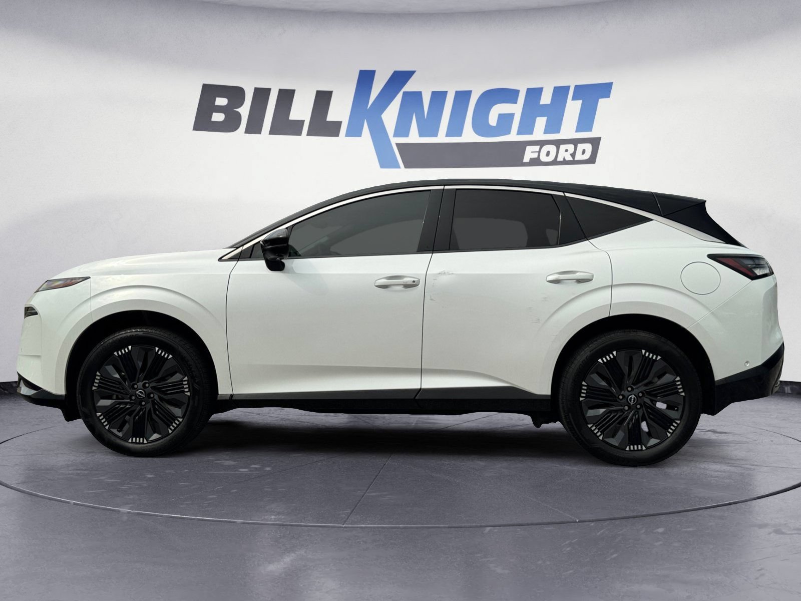 Used 2025 Nissan Murano Platinum w/ Cargo Package AWD/4WD image 2