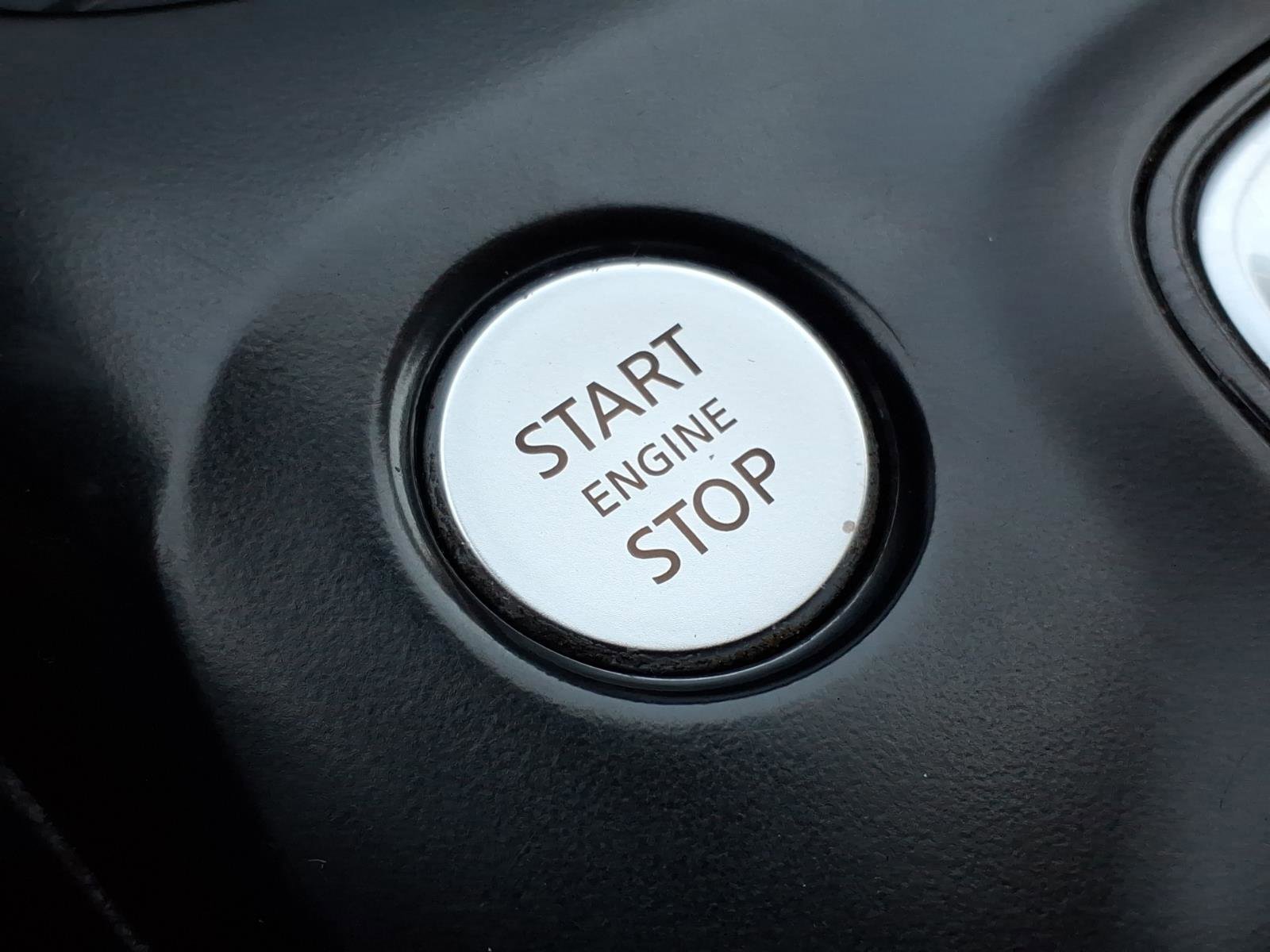 Used 2020 INFINITI QX50 Essential image 25