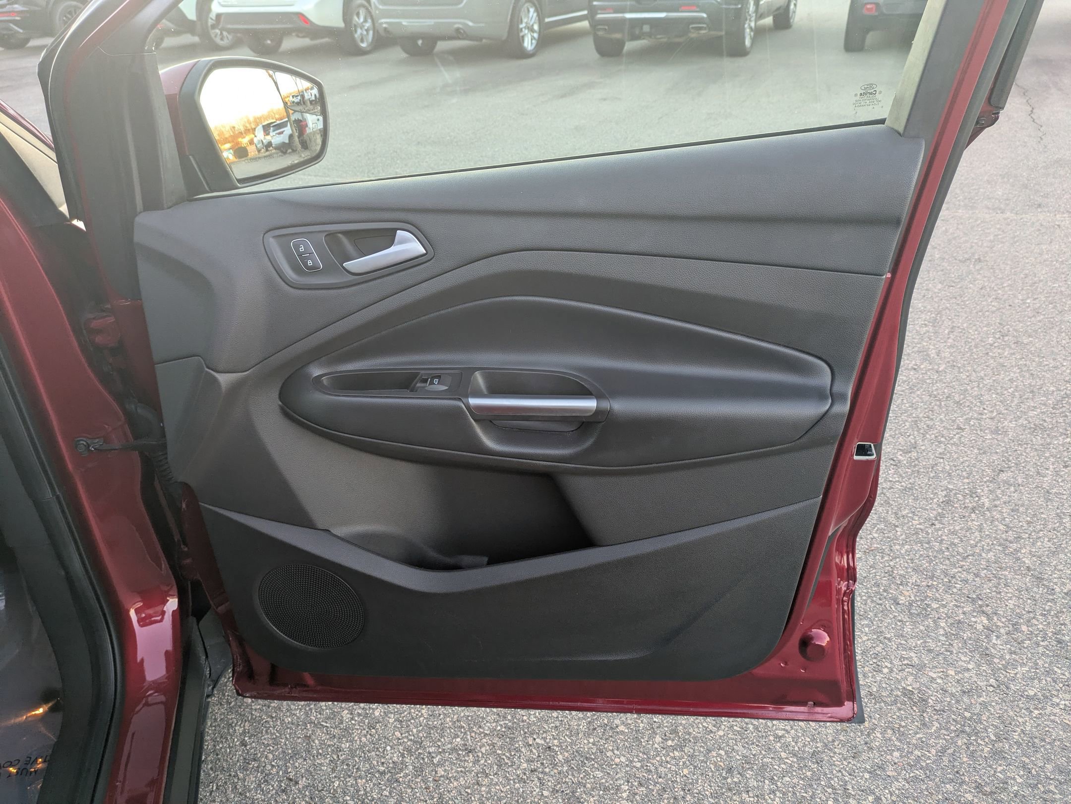 Certified 2019 Ford Escape SEL image 30