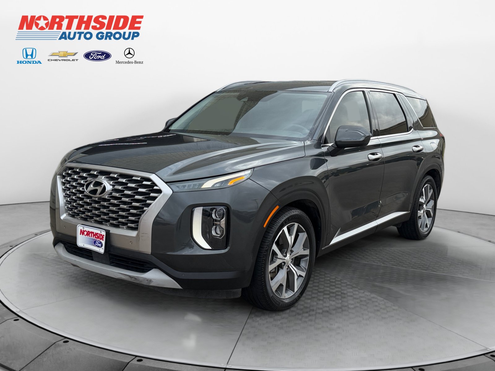 Used 2022 Hyundai Palisade SEL w/ Premium Package FWD image 3